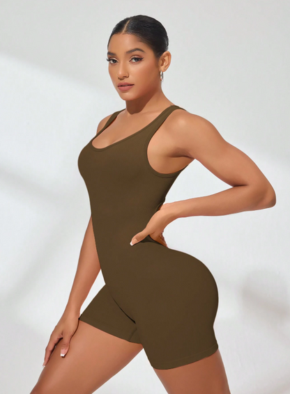 Enterizo espalda afuera corto